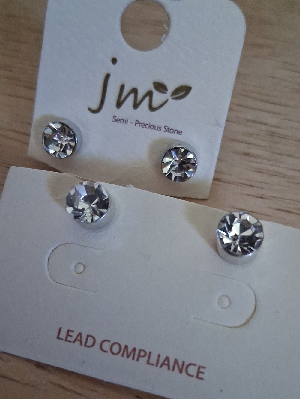 2 Pairs 6mm Clear Crystal Stud Earrings A114